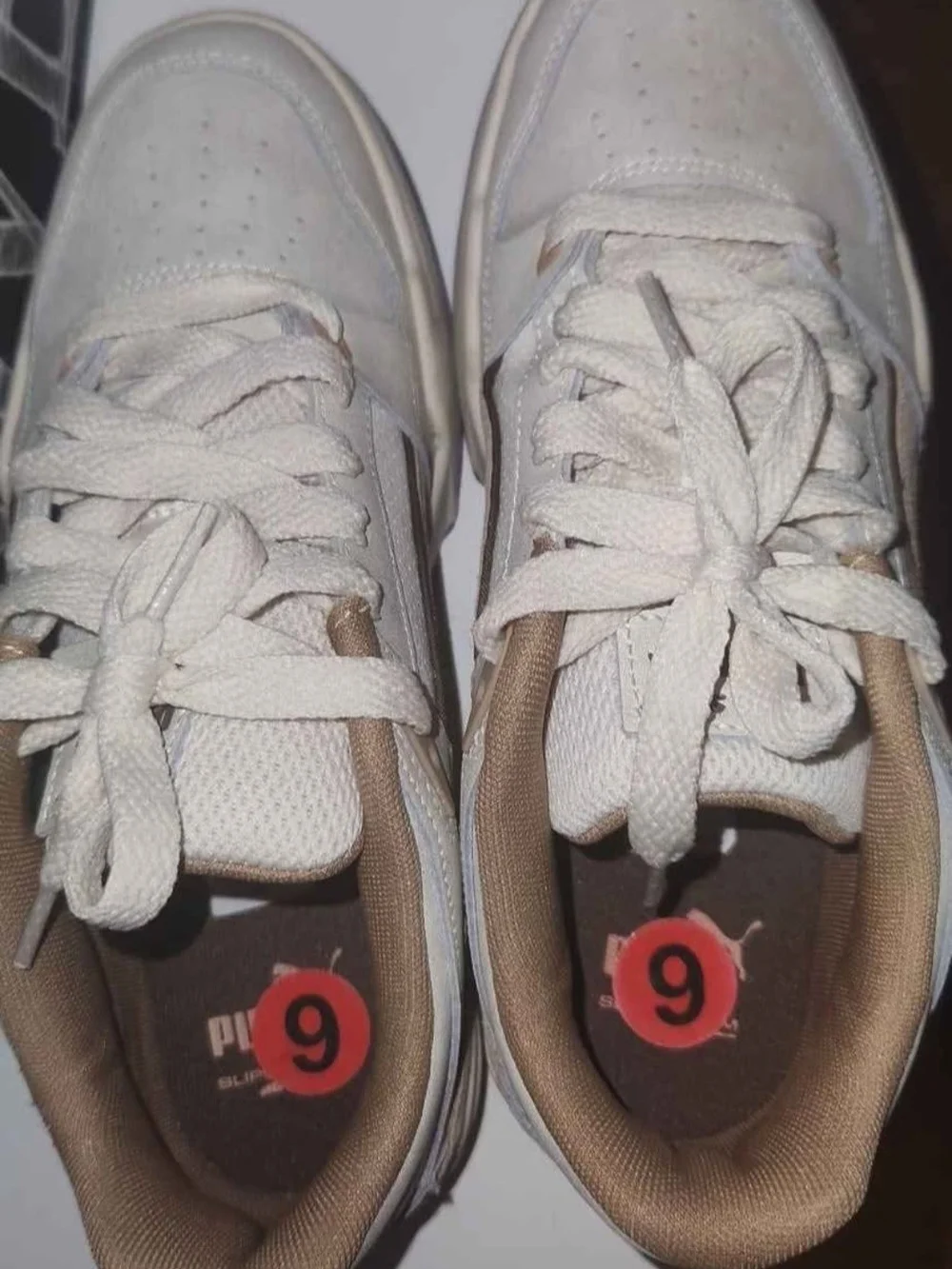 Puma Sneakers
